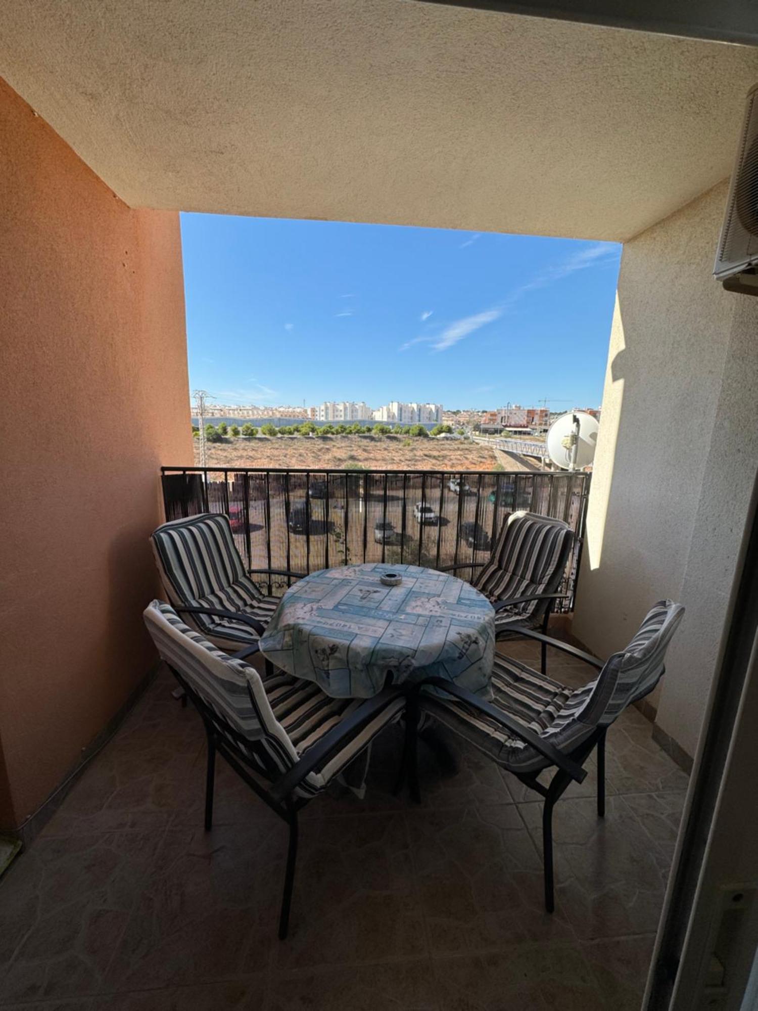 Lovely Apartment In Playa Flamenca أوريويلا المظهر الخارجي الصورة
